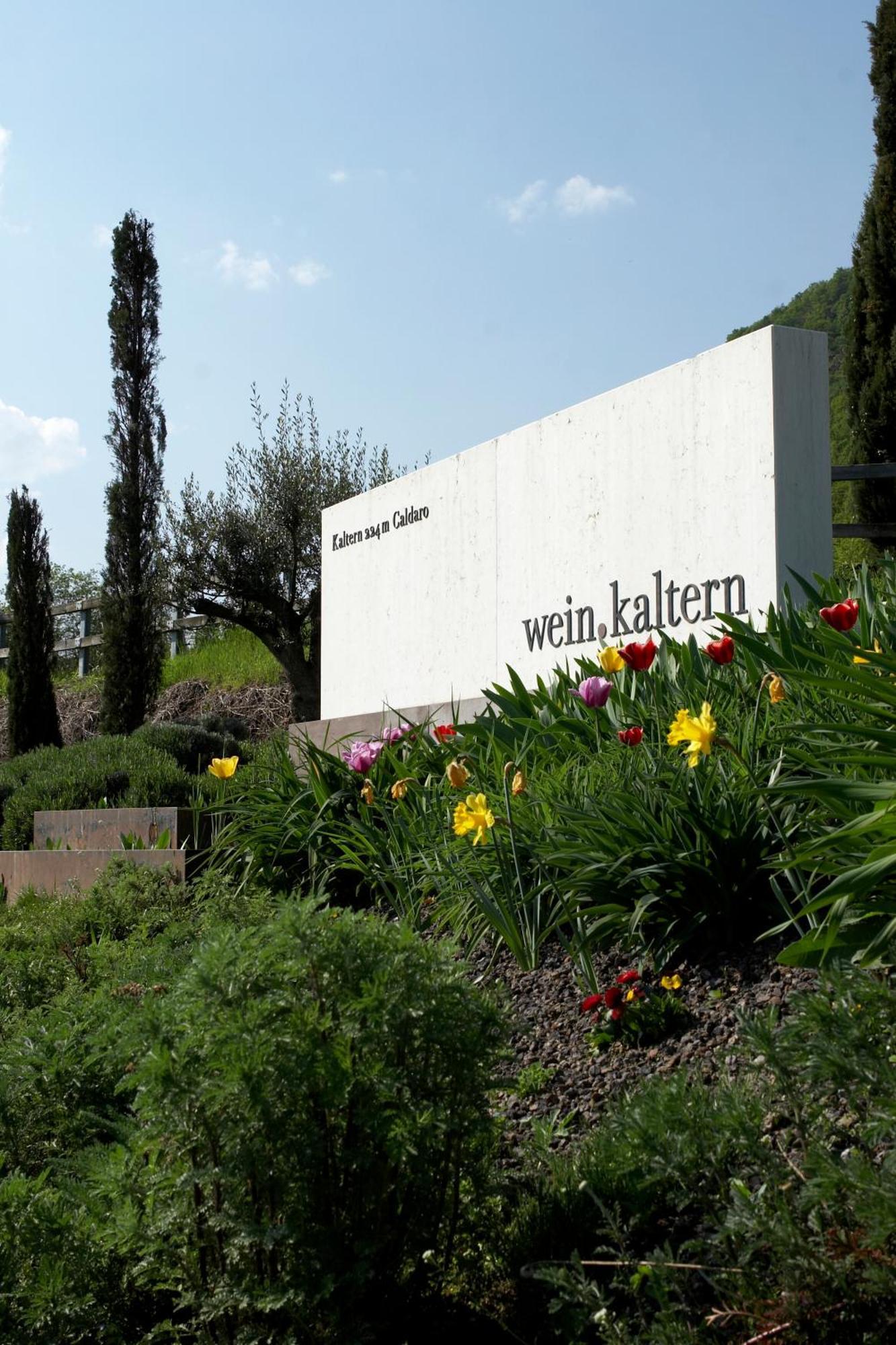 Biobauernhof St. Quirinus Caldaro Exterior foto