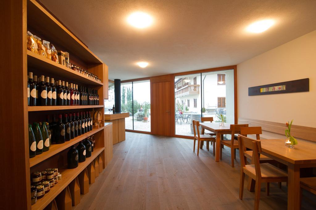 Biobauernhof St. Quirinus Caldaro Exterior foto